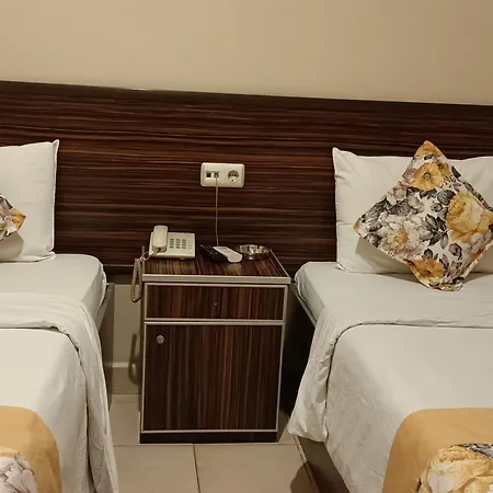 Duenya Готель Адана