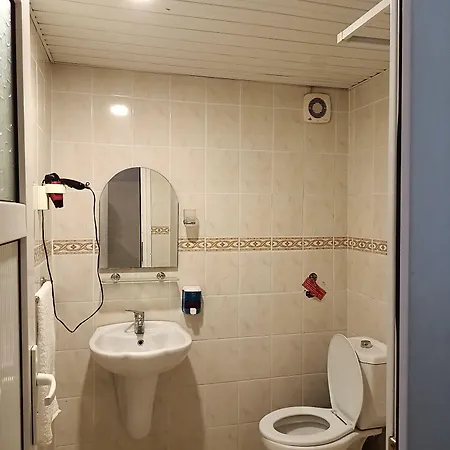 Готель Duenya Адана